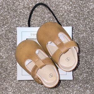NWT Sweet N Swag T-Strap Infant Shoe, Size 2